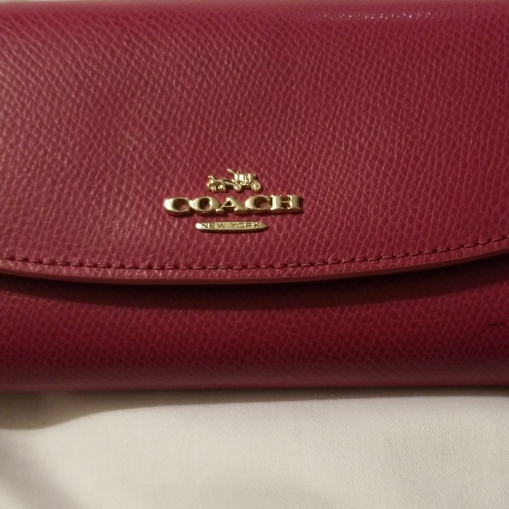 COACH Fuschia Coach Acordian Wallet